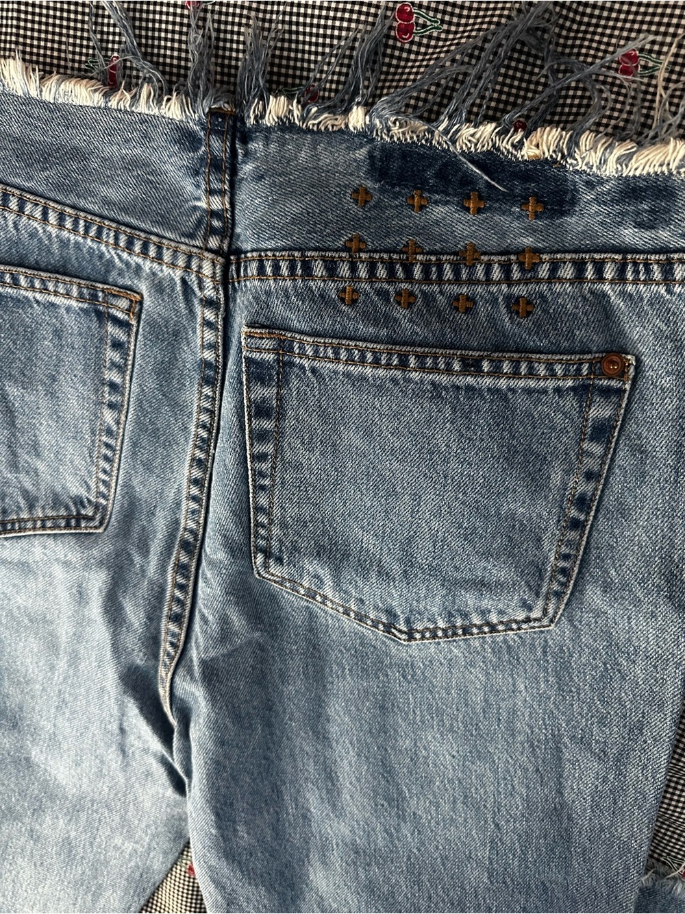 UPD8 @ PHOTOS —Ksubi Women Straight Leg Jeans in Light Blue Denim - Picture 9 of 10